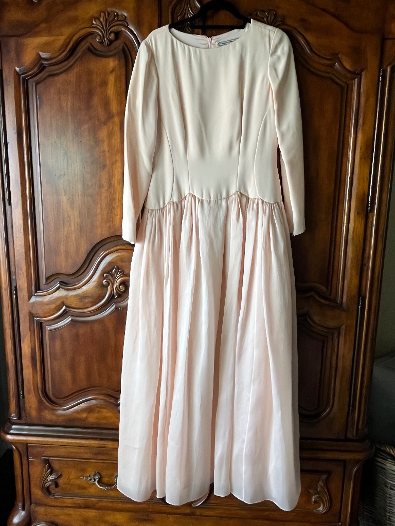 Carolina Herrera Blush Silk Evening Gown - Sz 10